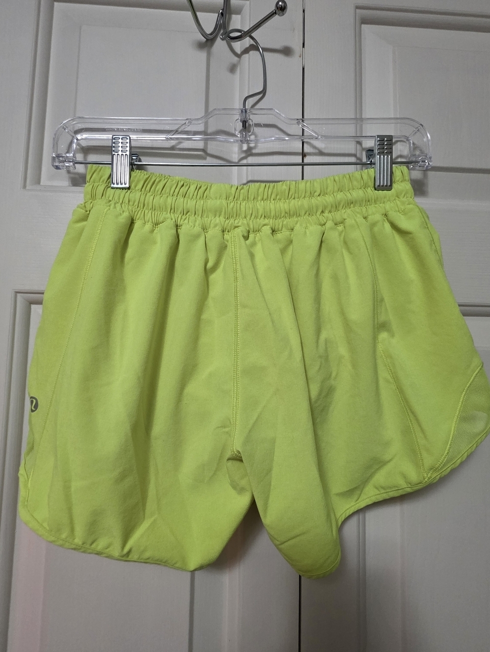 Lululemon Hotty Hot Shorts Neon Yellow Size 6 Lined - Picture 3 of 10